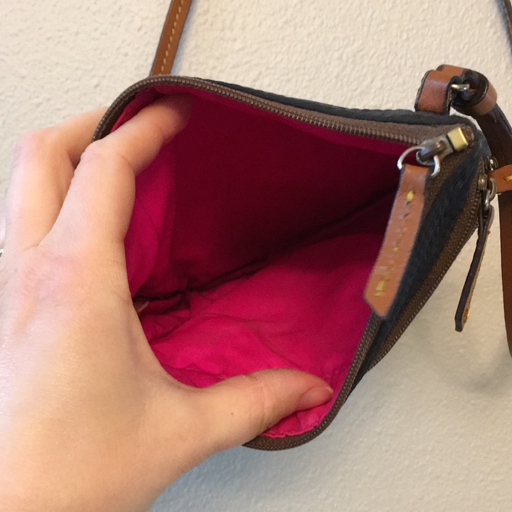 Dooney & Bourke crossbody purse💖🦆 - Picture 6 of 9